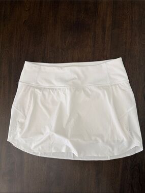 NWOT Athleta Run With it 14” Skort M